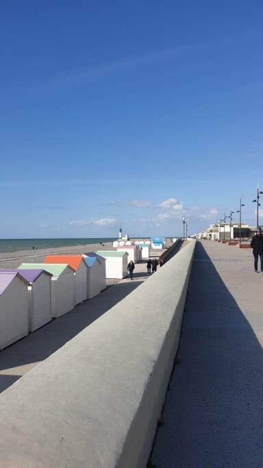 Notre Nid - Grande Terrasse Privee En Bord De Mer, Au Coeur Du Quartier Historique Du Treport ! Wifi Le Tréport Exterior foto